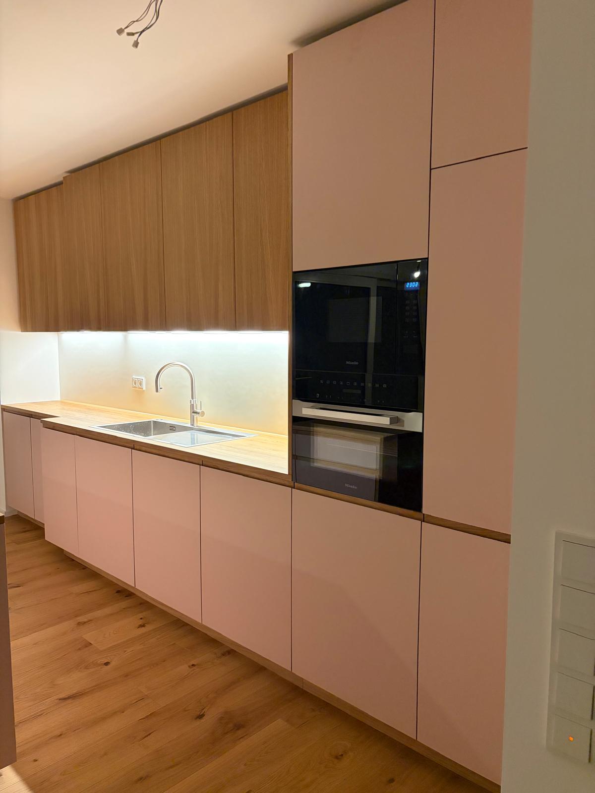 Küchen und Möbeldemontage